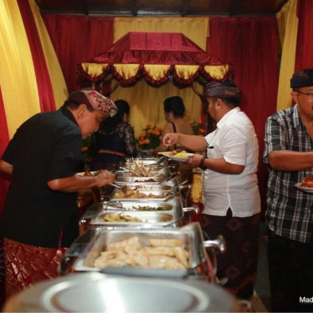 Paket Prasmanan Vegetarian di Sesetan